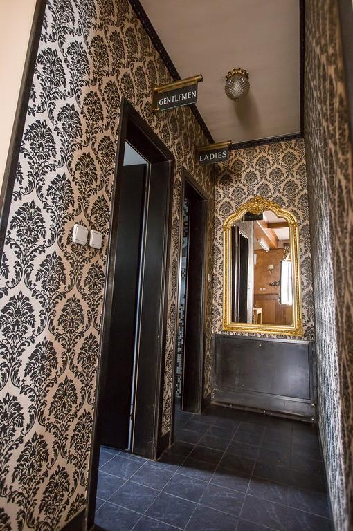 Heartland City B&B Tuzla Bagian luar foto