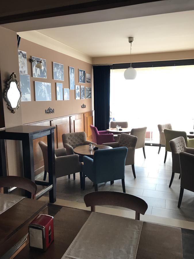 Heartland City B&B Tuzla Bagian luar foto